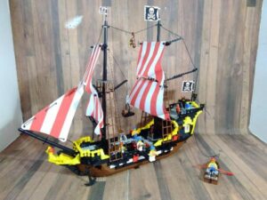 LEGO パイレーツ 10040 黒海バラクーダ号