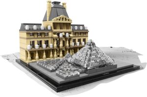 LEGO アーキテクチャー ルーブル美術館 21024 組み立て画像